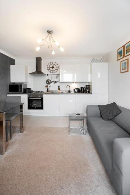Beach Front Flat Shaldon With Parking Exteriér fotografie