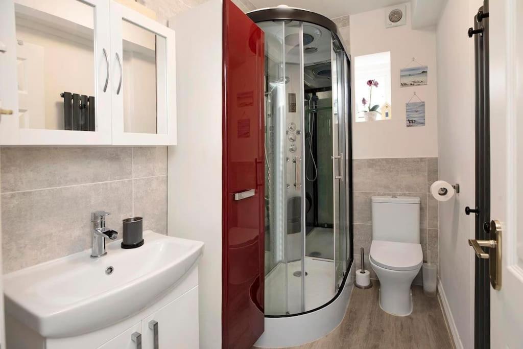 Beach Front Flat Shaldon With Parking Exteriér fotografie