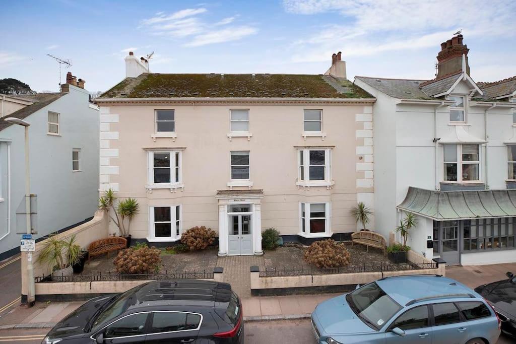 Beach Front Flat Shaldon With Parking Exteriér fotografie