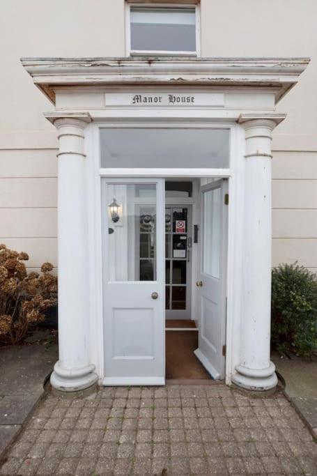 Beach Front Flat Shaldon With Parking Exteriér fotografie